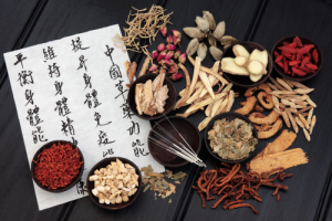 武汉国粹医院中医龙青峰怎么样？中医药治肿瘤，创新理念护生命之光