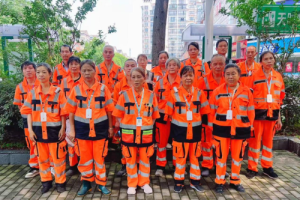 周九喜珠宝湘潭区门店“致敬城市环境守护者”公益活动