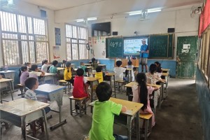 “领梦者·未来”实践团传承”两弹一星”精神 筑牢校园安全防线